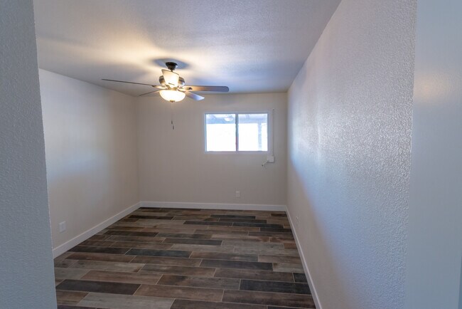 Building Photo - 2607 S Jentilly Ln