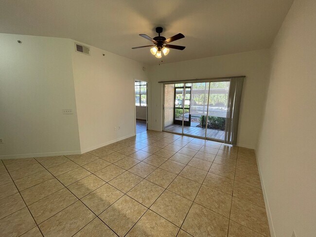 Building Photo - ANNUAL RENTAL - FIRST FLOOR 2 BED / 2 BATH AT FAIRWAY PRESERVE