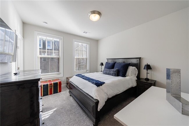 Building Photo - 4337 Parkside Pl