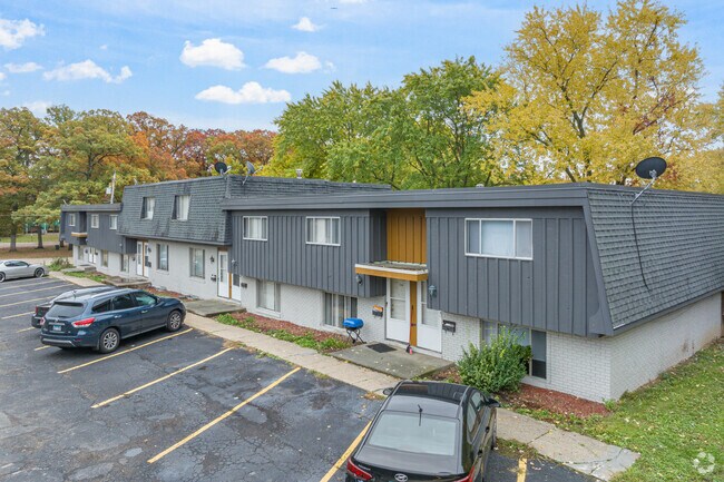 Building Photo - The View at Bradley