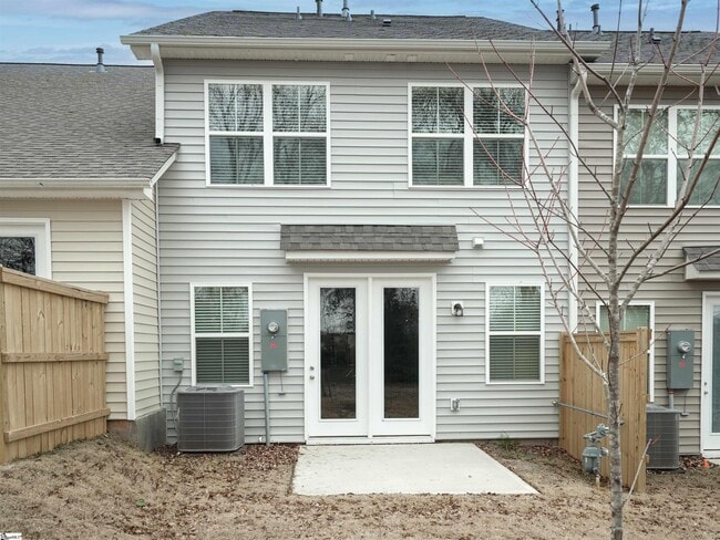 Building Photo - 250 Bryland Wy