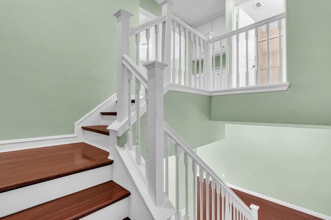 Building Photo - 26090 Stonehaven Dr