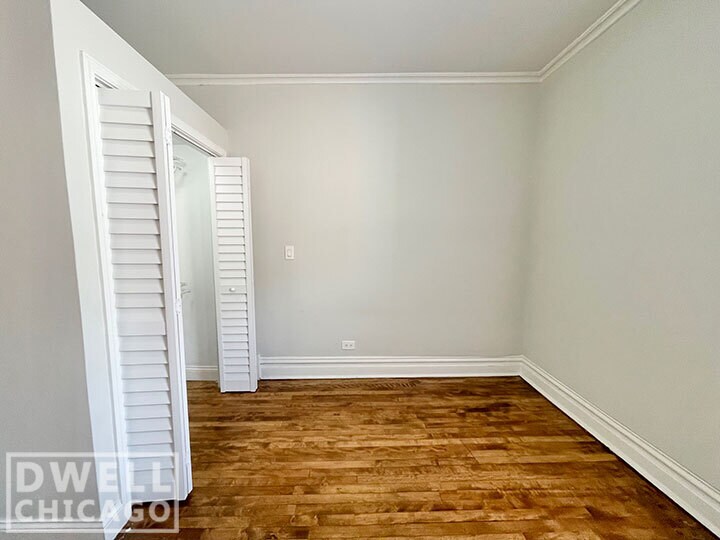 Building Photo - 3818 N Kenneth Ave