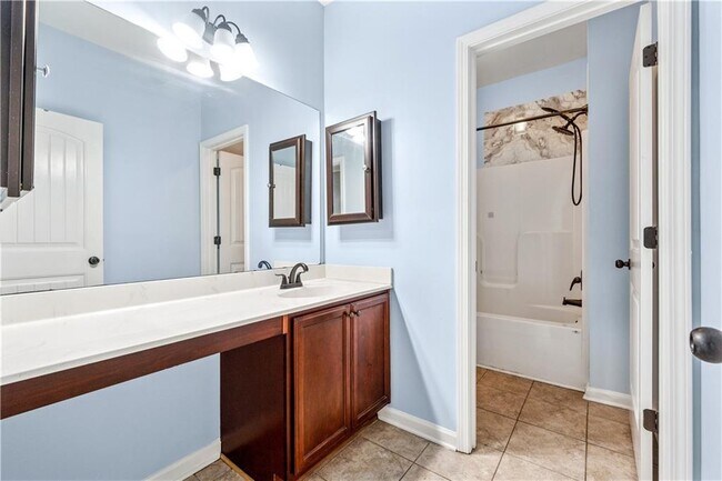 Building Photo - 5430 Breckinridge Ln