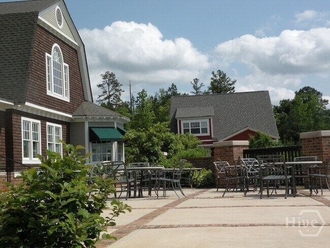 Building Photo - 1035 Barnett Shoals Rd