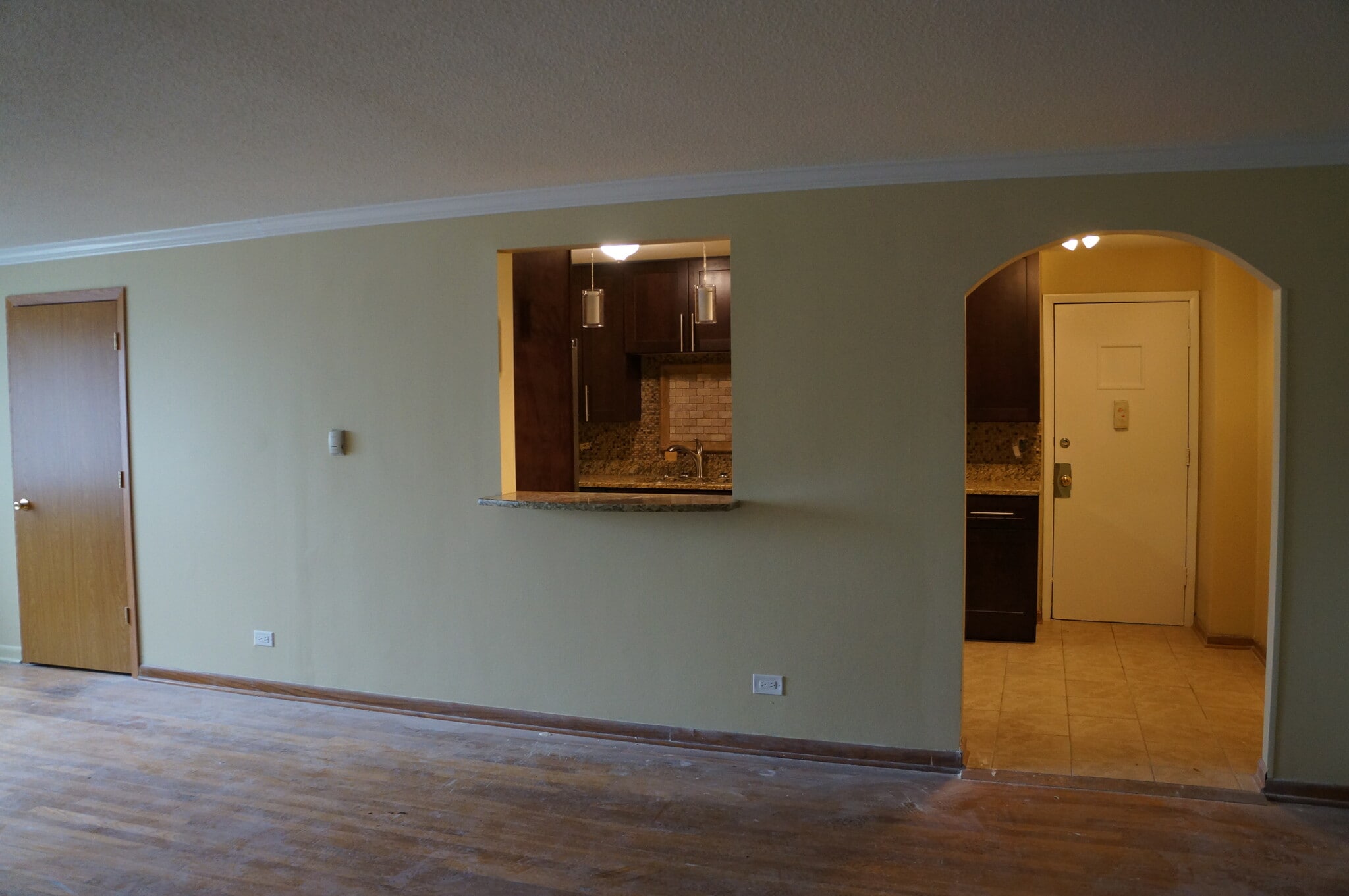 Building Photo - 712 Dempster St