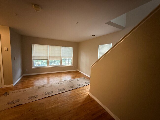 Building Photo - Dream Condo in the Heart of Denver
