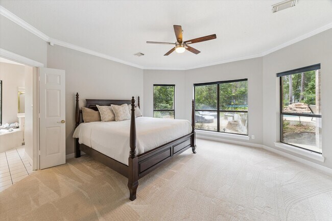 Building Photo - 23818 Pin Oak Dr