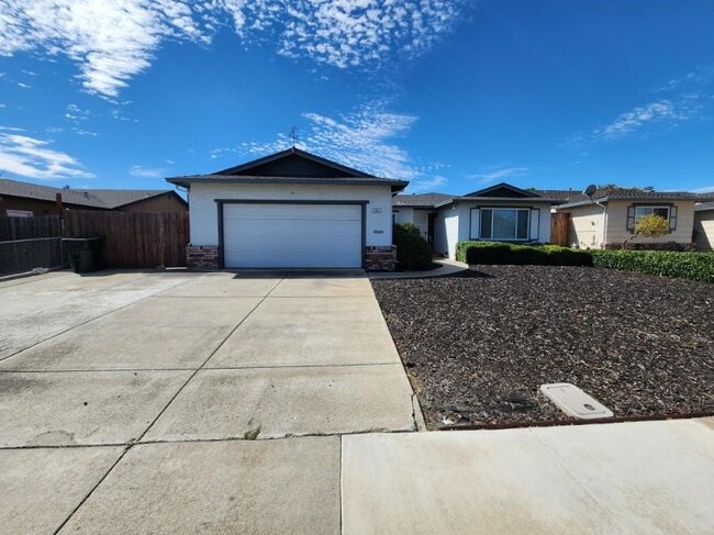 Primary Photo - 324 Brookside Dr