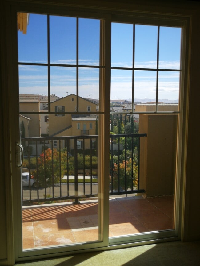 master bed rm with balcony - 4791 Perugia St