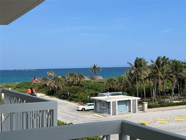 Building Photo - 125 S Ocean Ave