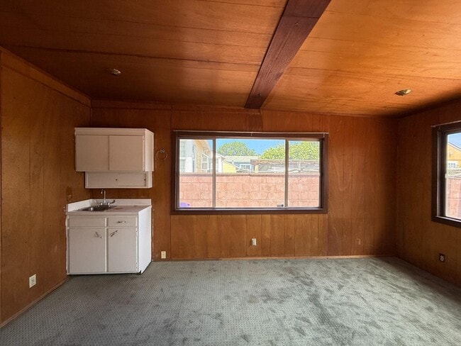 Building Photo - 1226 148th Ave