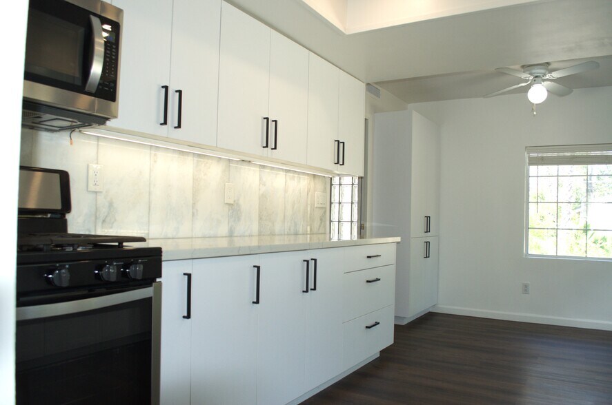Building Photo - 22234 Miston Dr