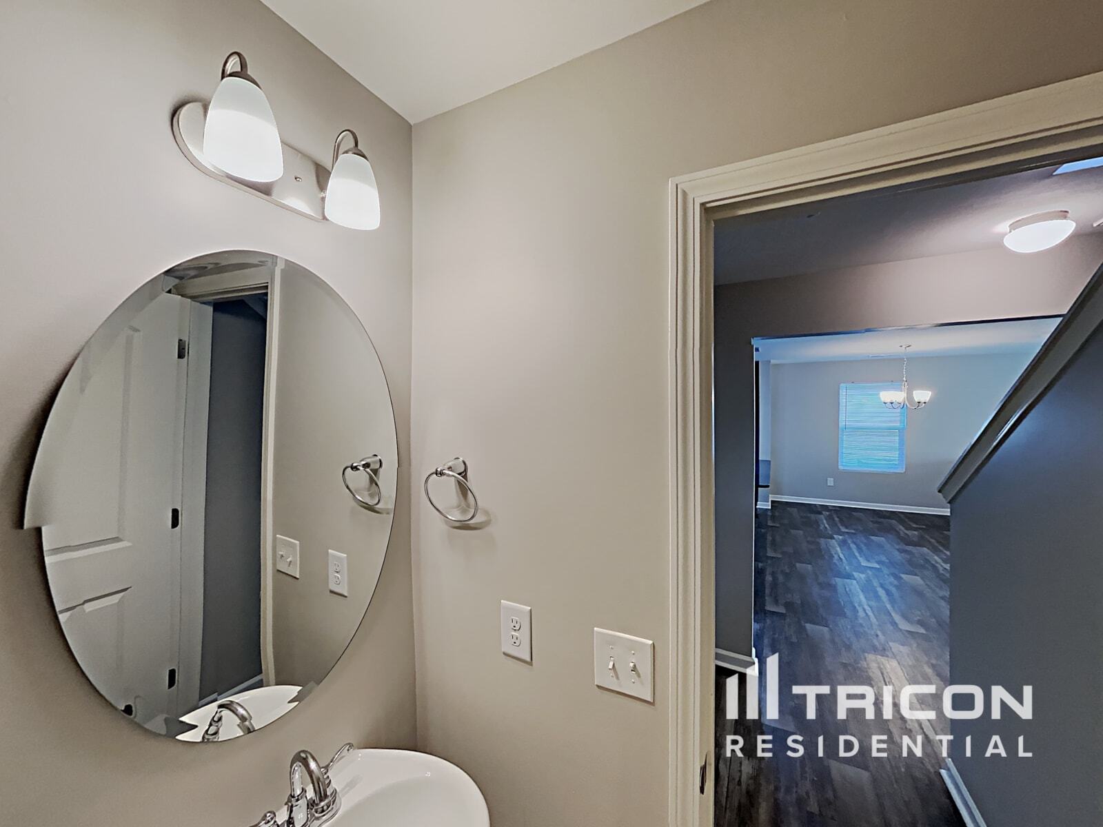 Building Photo - 1082 Bitting Hall Cir