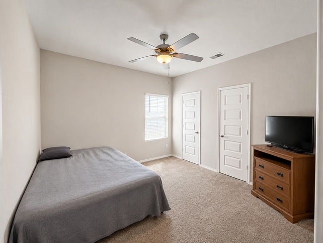 Building Photo - 9319 Trap Rock Dr