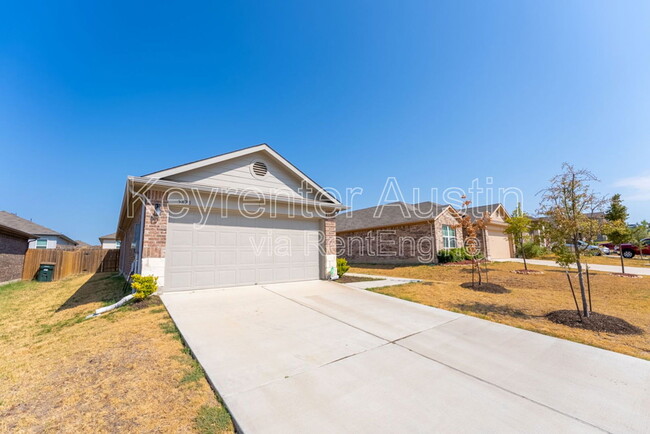 Building Photo - 5828 Roderick Dr
