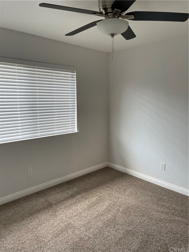 Building Photo - 139 Sinclair Ave