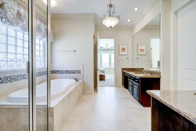 Building Photo - 14207 Bay Cliff Ct