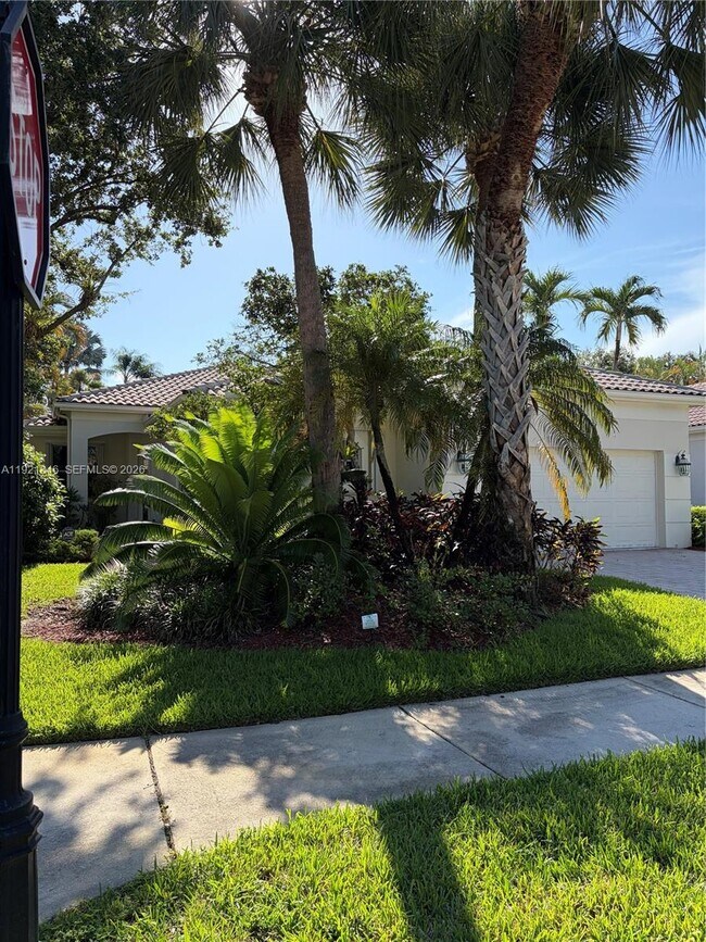 Building Photo - 2518 Bay Pointe Ct