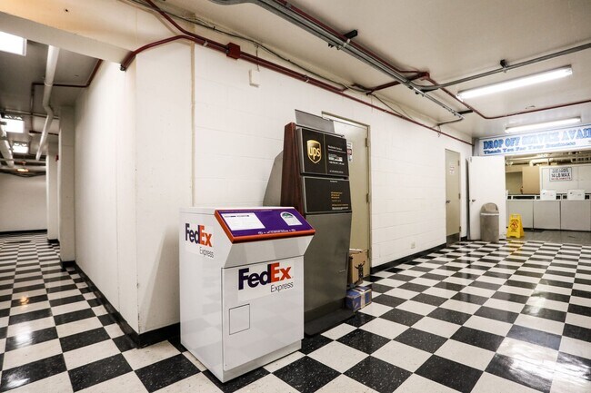 Building Photo - 655 W Irving Park Rd