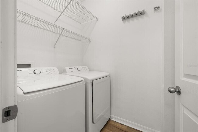 Building Photo - 754 Siena Palm Dr