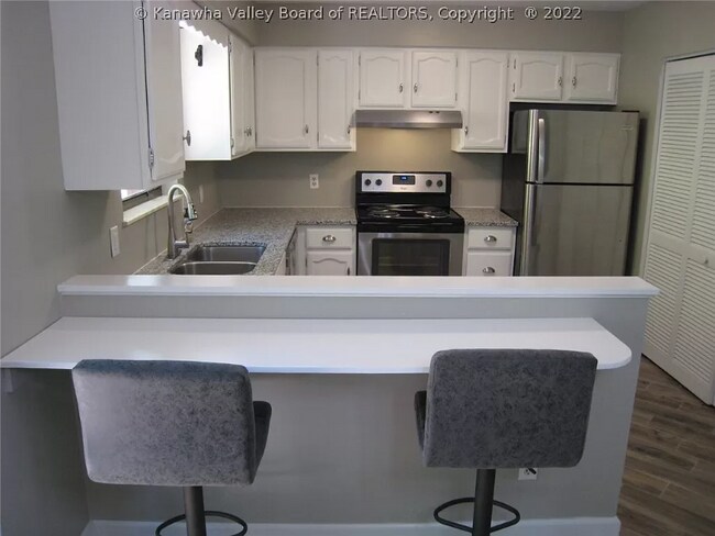 Building Photo - 1826 Mountain Dr