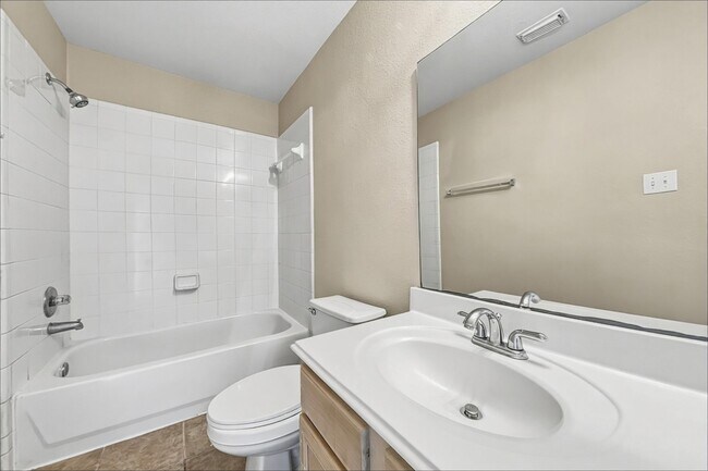 Building Photo - 11411 Seven Sisters Dr
