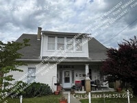 Building Photo - 806 Stewart Ave SE