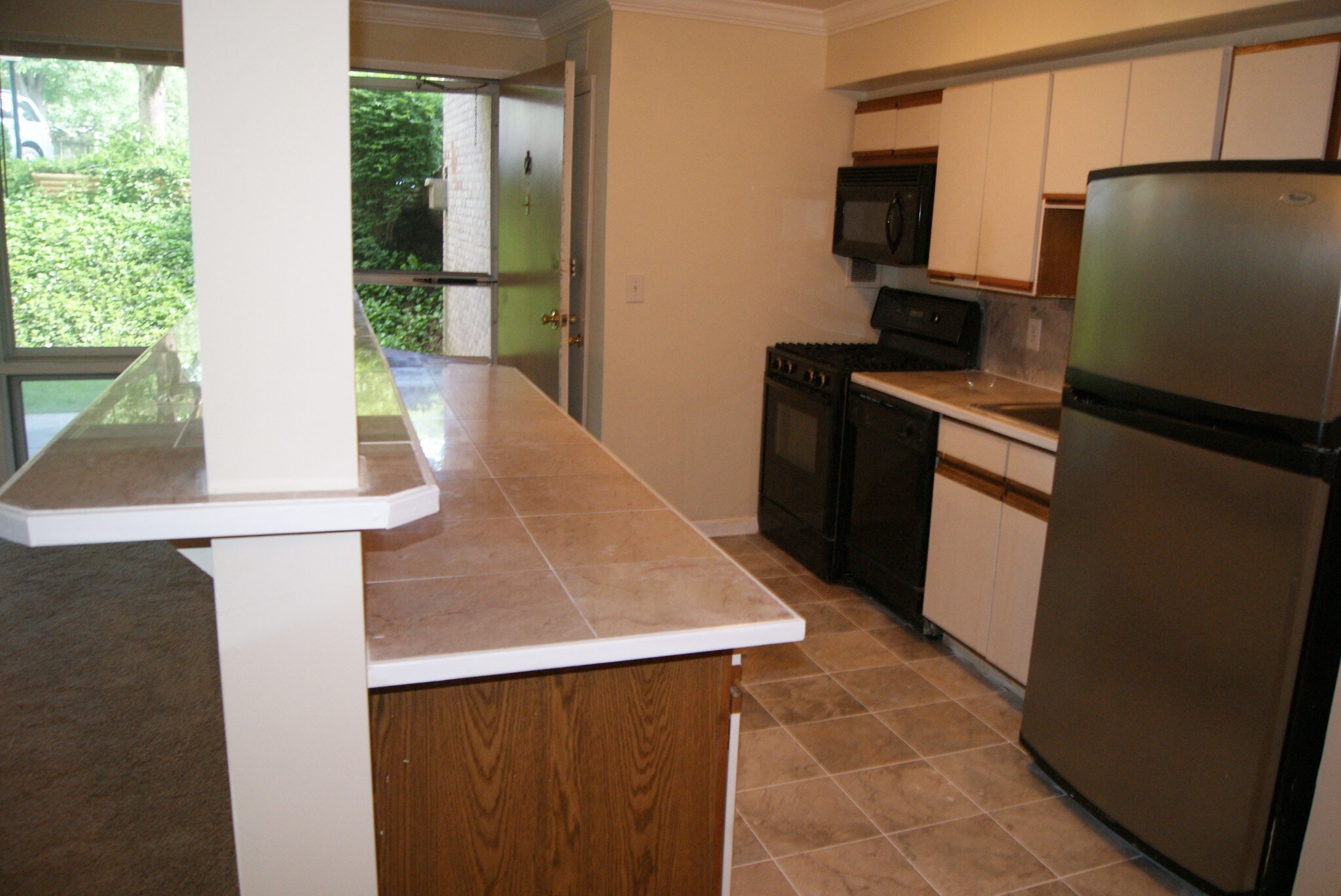 Building Photo - 7527 Spring Lake Dr