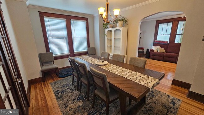 Building Photo - 205 3rd Ave SW