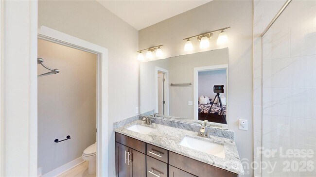 Building Photo - 3804 Sky Haven Dr