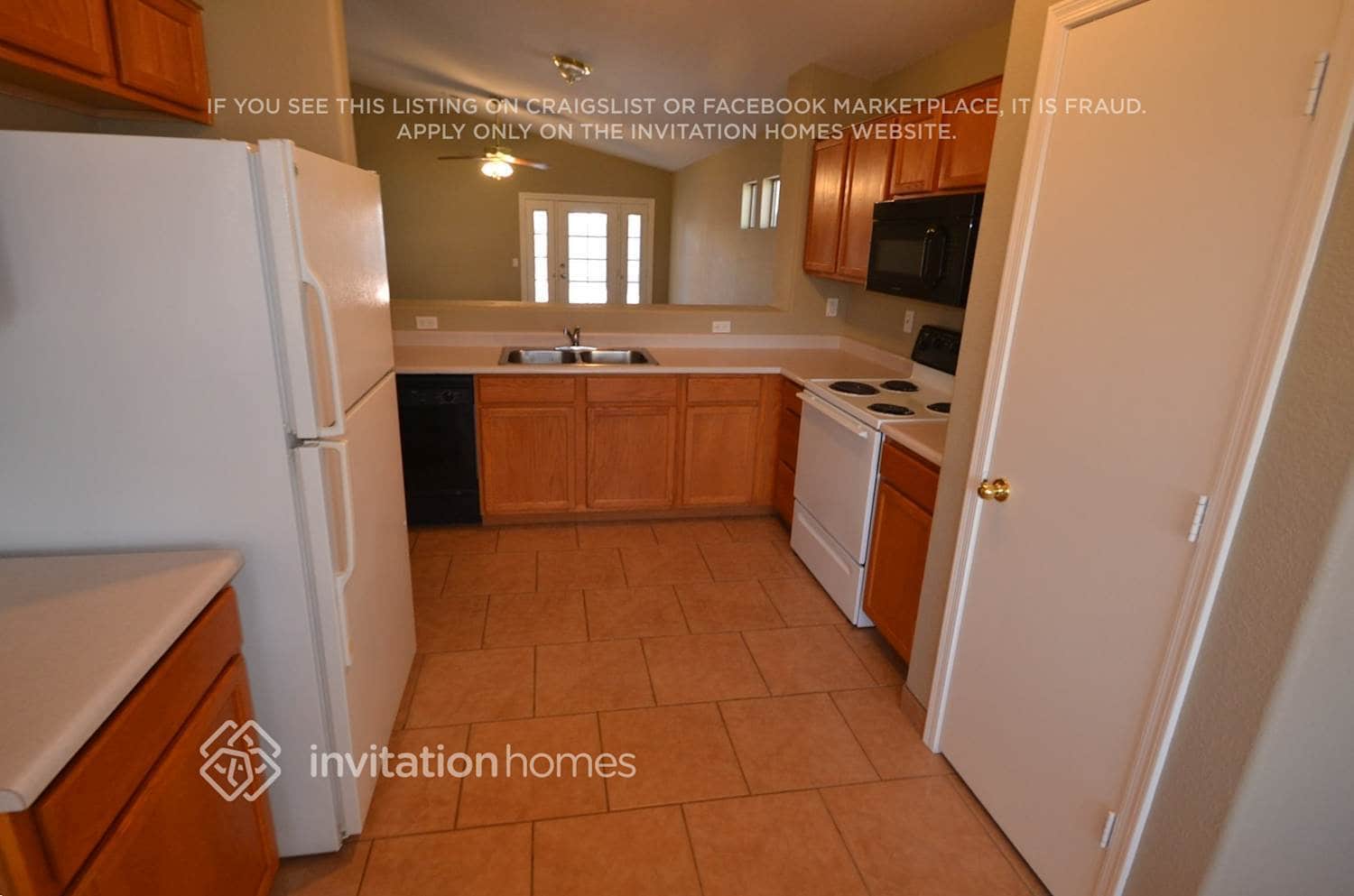 Building Photo - 1176 W 21st Ave