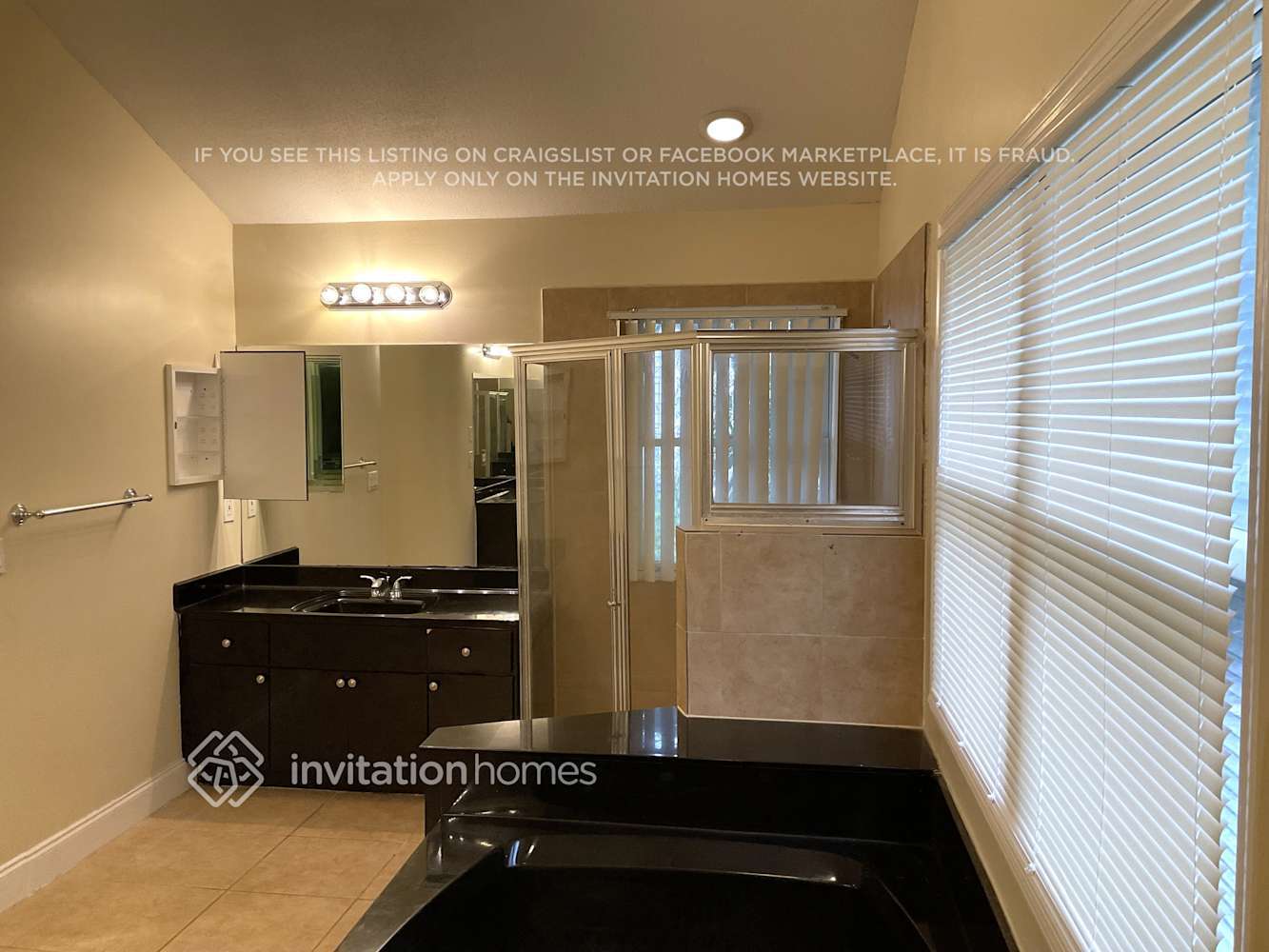 Building Photo - 5111 NW 81st Terrace