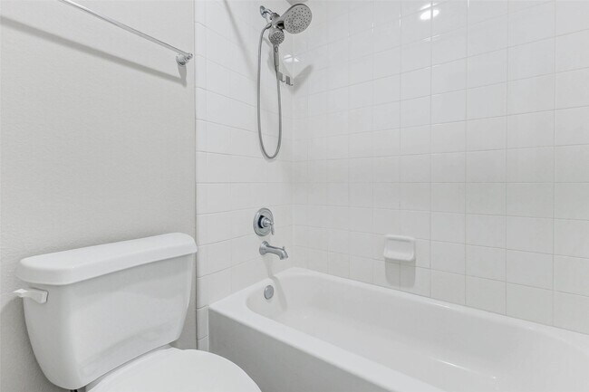 Building Photo - 2718 Misty Laurel Ct