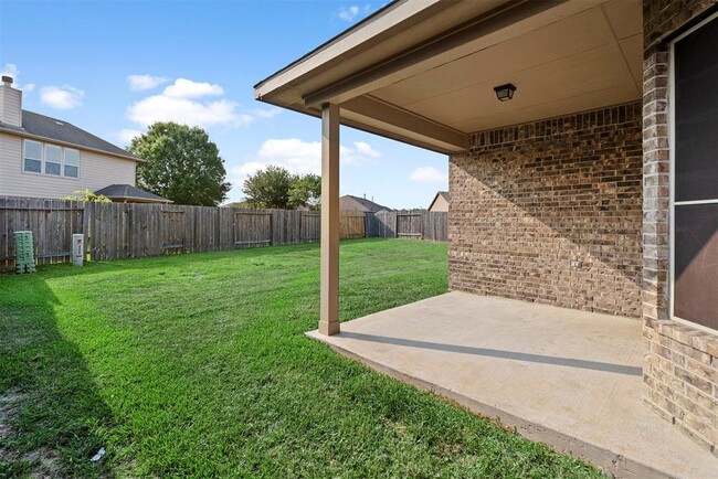 Building Photo - 22538 Valley Canyon