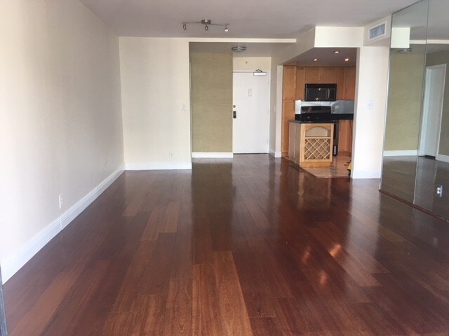 Living Area - 200 SE 15th Rd