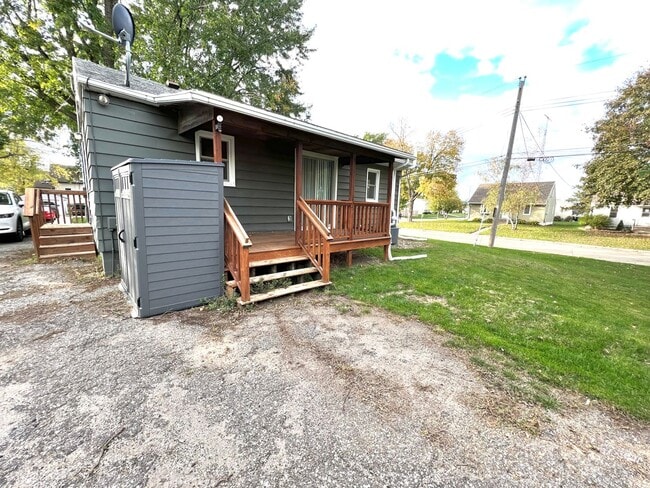 Building Photo - Single-Family Home Minutes from Saint Mary's!