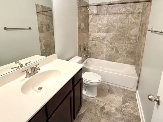 Building Photo - Now Leasing A 4 Bedroom 2 Bath Home In Olive Branch. Highly Rated Schools