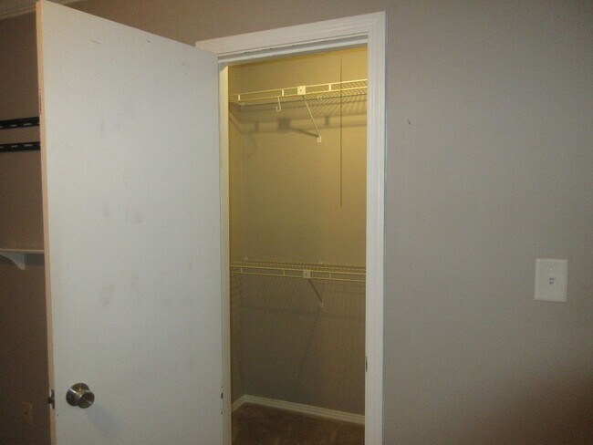 Building Photo - Cute 3 Bedroom in Pace