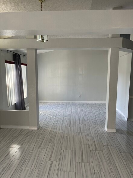 Building Photo - 1523 Elmhurst Cir SE