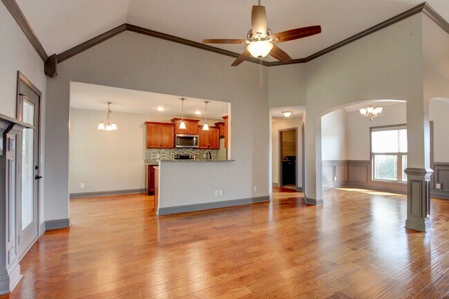 Building Photo - Sango Special.  Exit 11 Special