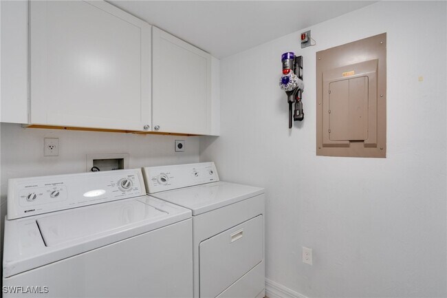 Building Photo - 11118 Gulf Shore Dr