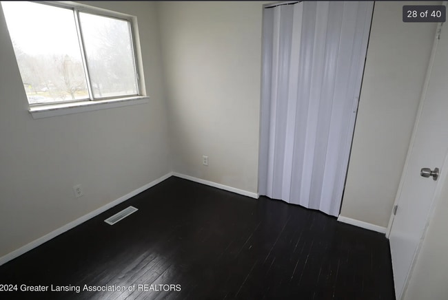 Building Photo - 3720 Malibu Dr