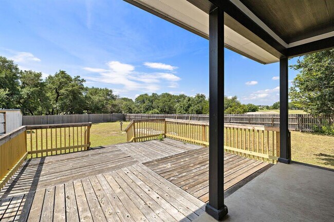 Building Photo - 502 Sherwood Ct