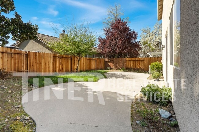 Building Photo - 11501 Pyrites Way