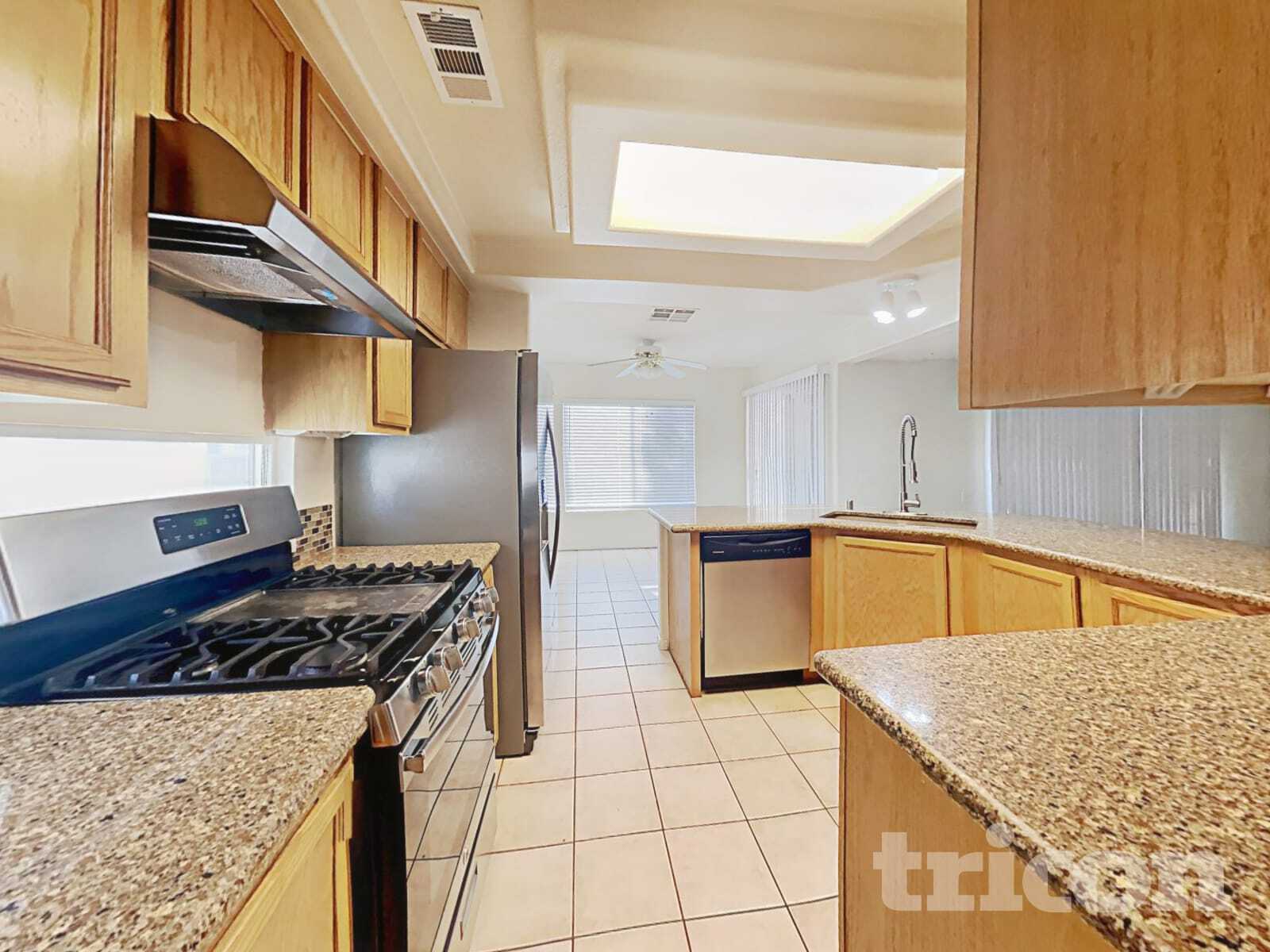 Building Photo - 10207 S Ghost Gum St