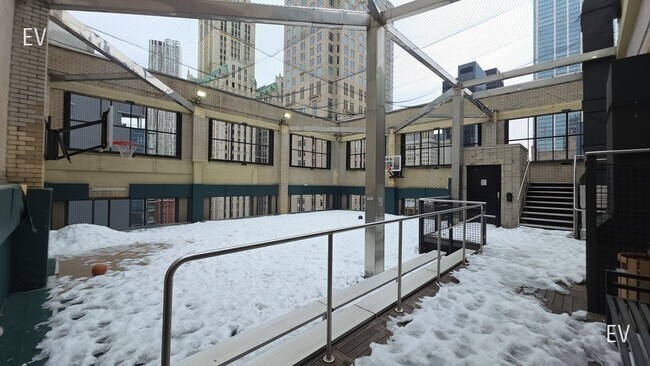 Building Photo - 50 Murray St