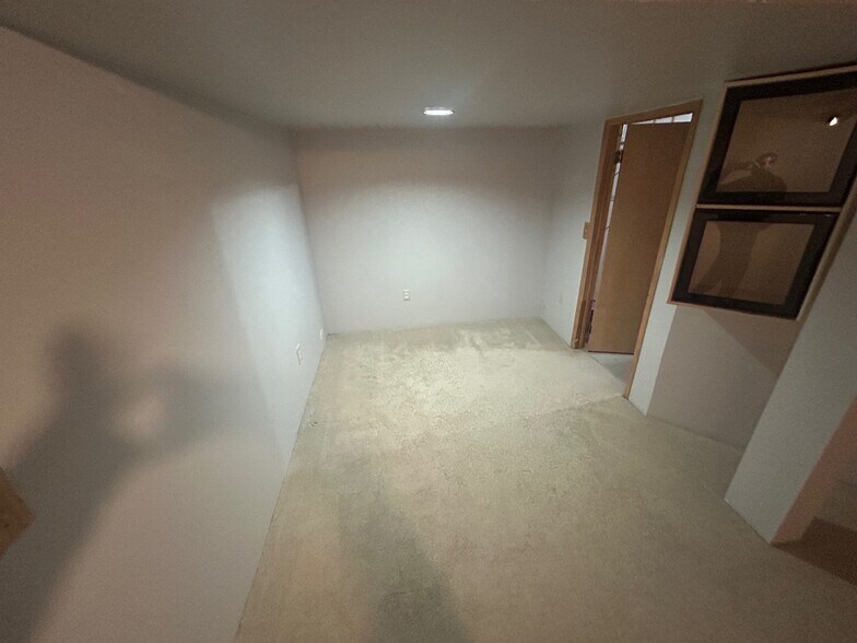 Building Photo - 31164 Country Way