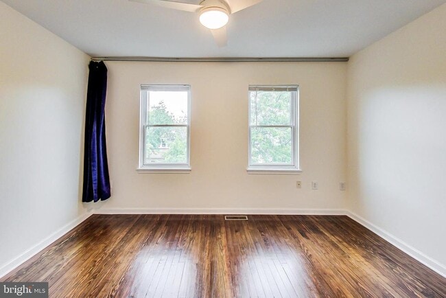 Building Photo - 1749 L St NE