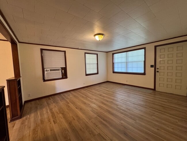 Building Photo - 3 Bedroom 2 Bathroom Home in Chipley FL
